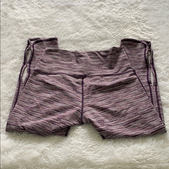 AERIE CAPRI CUTOUT LEGGINGS - Picture 3 of 5